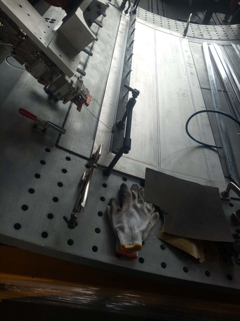 鐳爍光電焊縫跟蹤傳感器抗萬瓦級激光干擾驗證成功